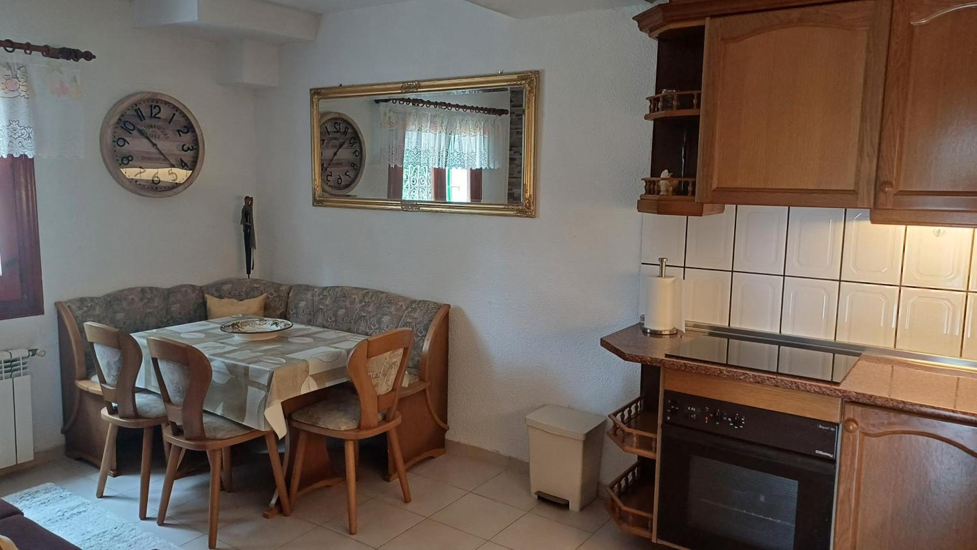 Apartment Mit Privat-pool
